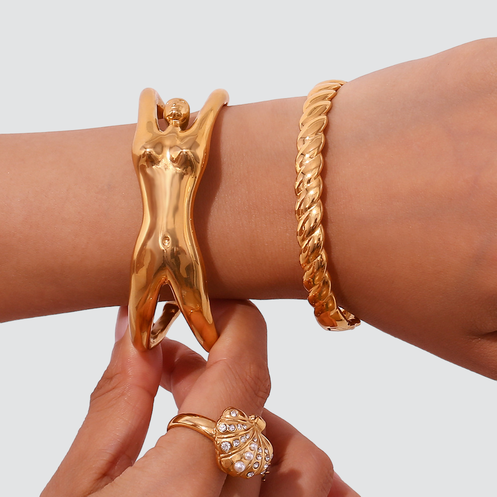 POWER WOMAN BRACELET