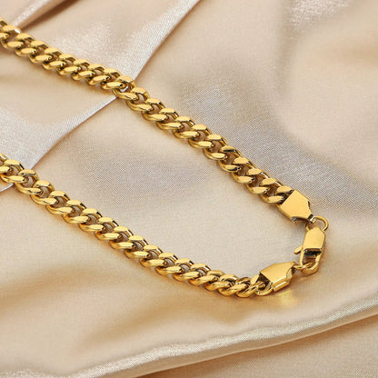 FLATY CURB CHAIN NECKLACE